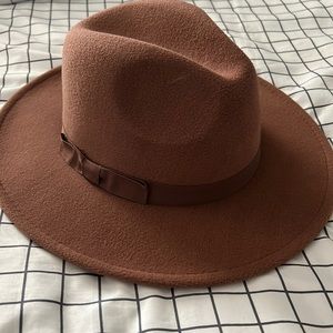 Abercrombie and fitch brim hat. Only worn twice